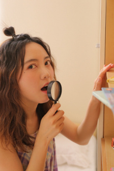 美女穿连体袜教程视频